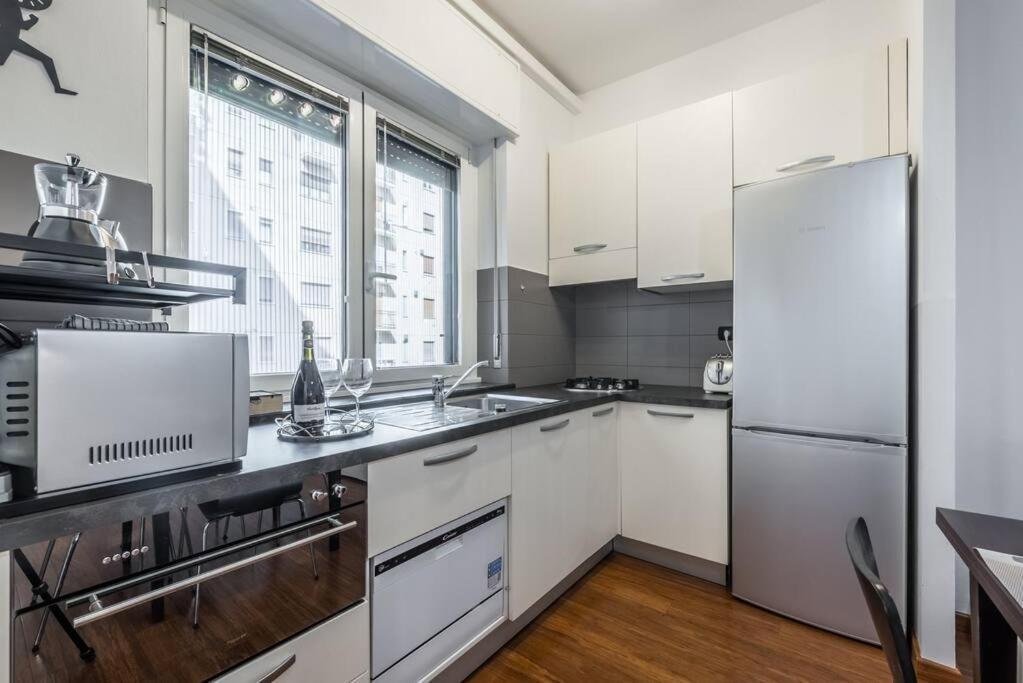 Citylife - Elegante Appartamento มิลาน ภายนอก รูปภาพ